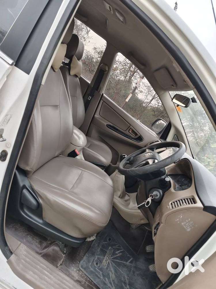 Toyota Innova 2.5 G (diesel) 7 Seater, 2016, Diesel