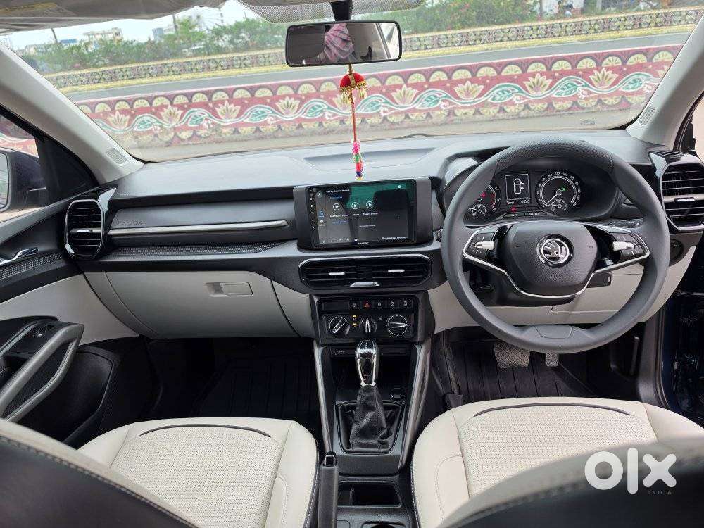 Skoda Kylaq Signature At, 2025, Petrol