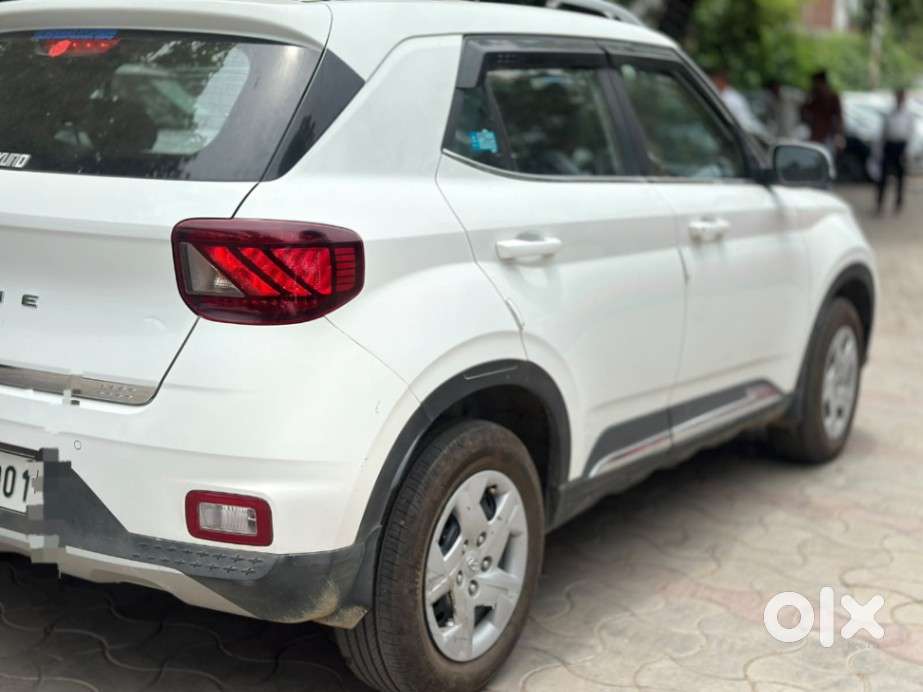 Hyundai Venue S Plus Mt 1.2 Kappa, 2021, Petrol