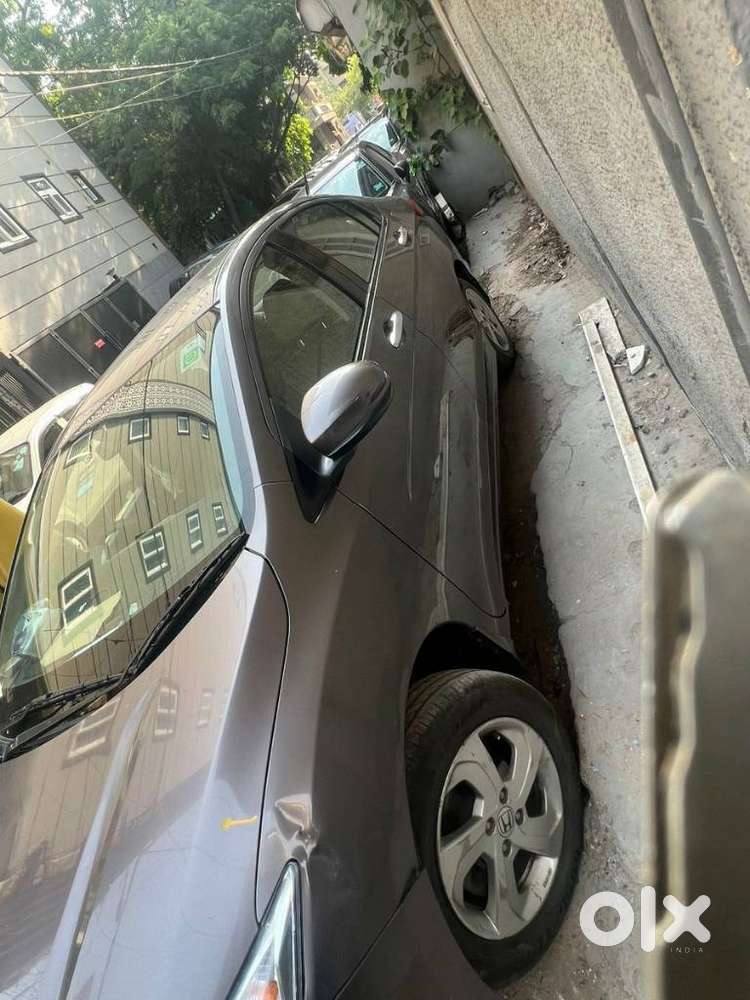 Honda City 1.5 V Cvt I-vtec Mt, 2015, Petrol