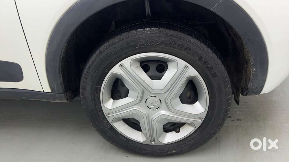 Tata Nexon 1.2 Revotron Xm, 2019, Petrol