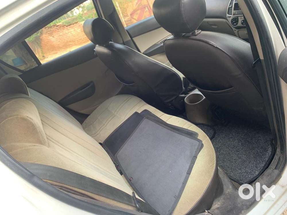 Hyundai I20 2010 Cng & Hybrids 110000 Km Driven