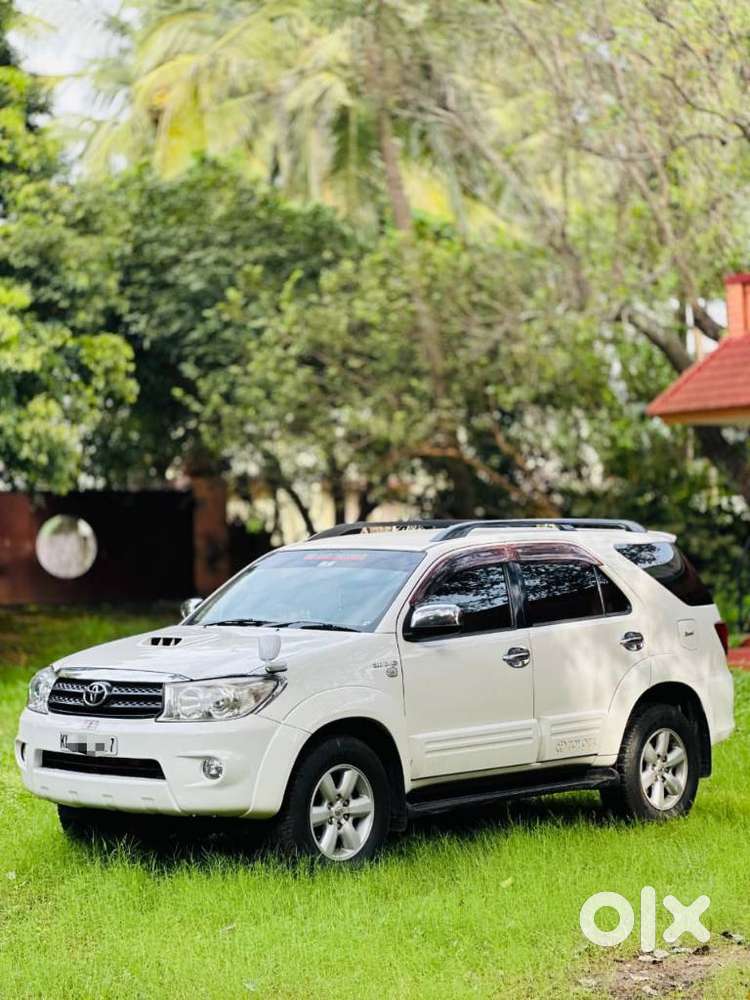 Toyota Fortuner 3.0 4x4 Manual, 2010, Diesel