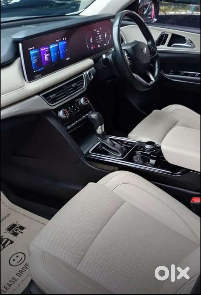 Mahindra Xuv700 2023 Diesel 23000 Km Driven