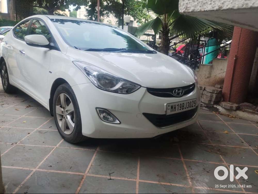 Hyundai Elantra 2012 Car