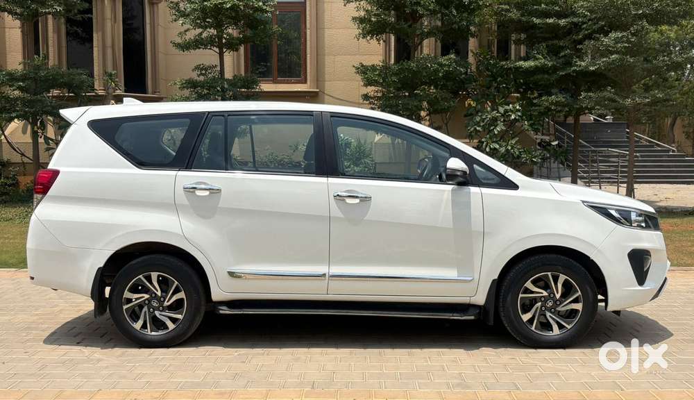 Toyota Innova Crysta 2.4 G Mt, 2021, Diesel