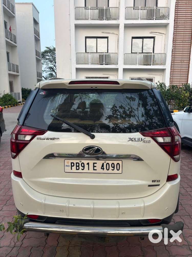 Brand New Condition Luxury Xuv 500 Automatic Car  With Sunroof