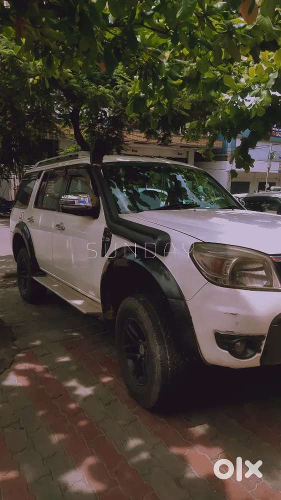 Ford Endeavour 2010