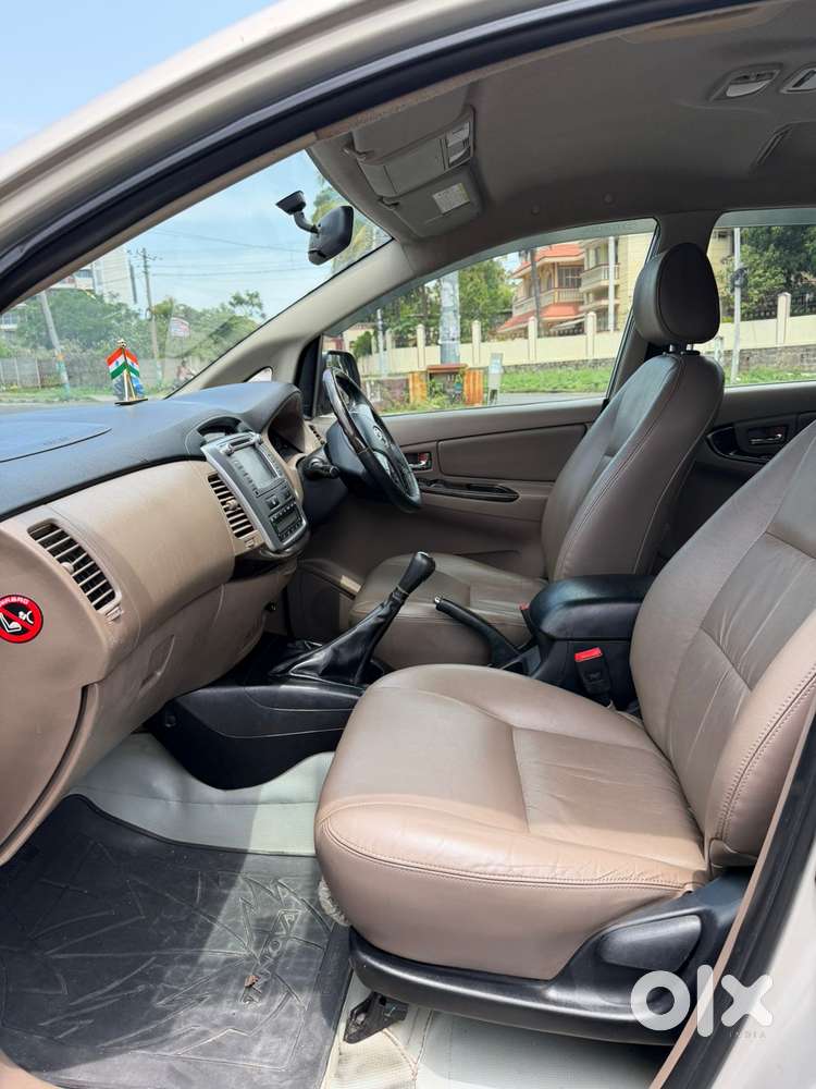 Toyota Innova 2.5 Z Diesel 7 Seater, 2015, Diesel