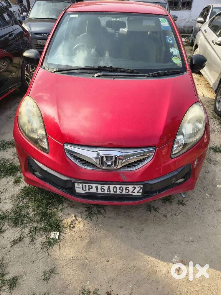 Honda Brio V Automatic, 2013, Petrol