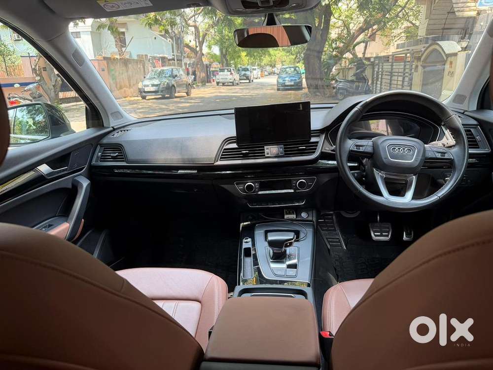 Mythos Black 2023 Audi Q5 Technology [1st Owner]