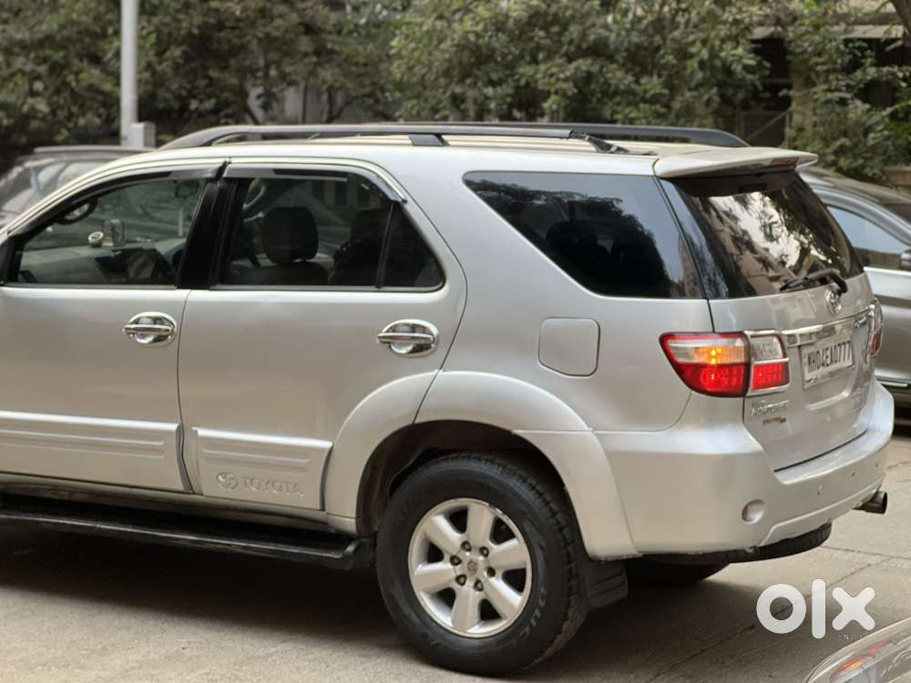 Toyota Fortuner 4x4 Manual Limited Edition, 2009, Diesel