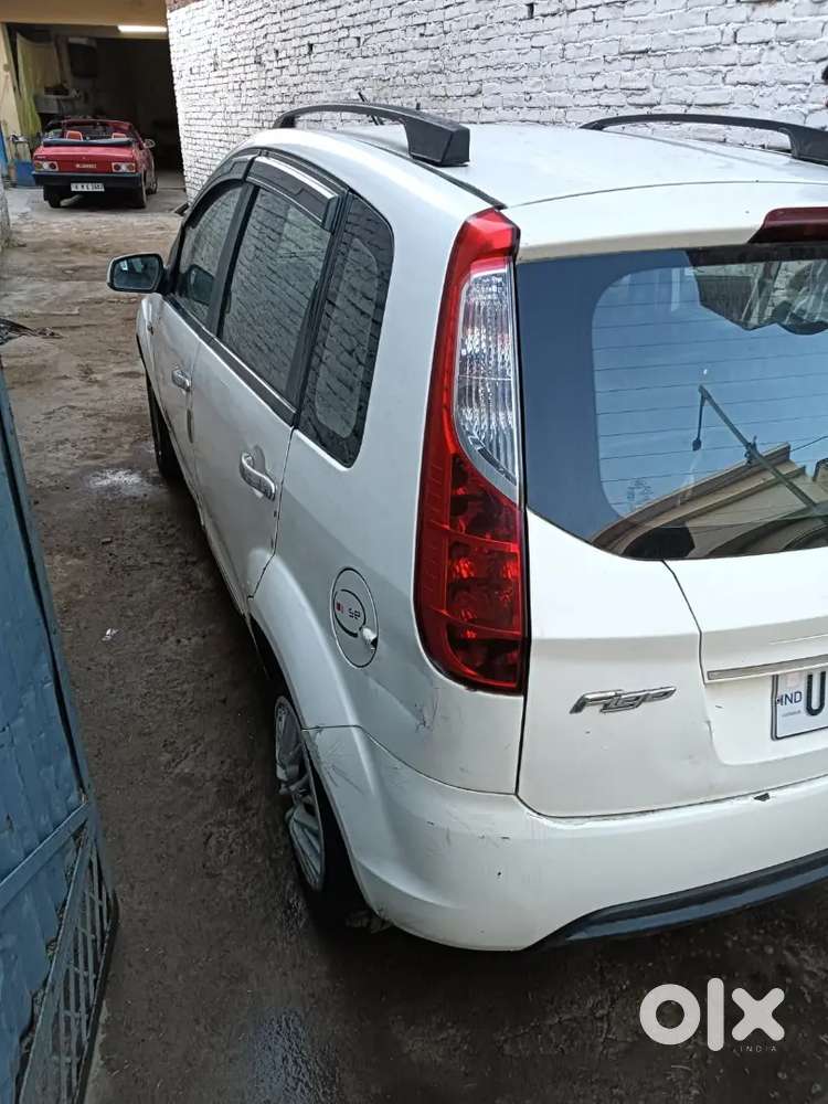 Ford Figo 2012 Diesel 95000 Km Driven