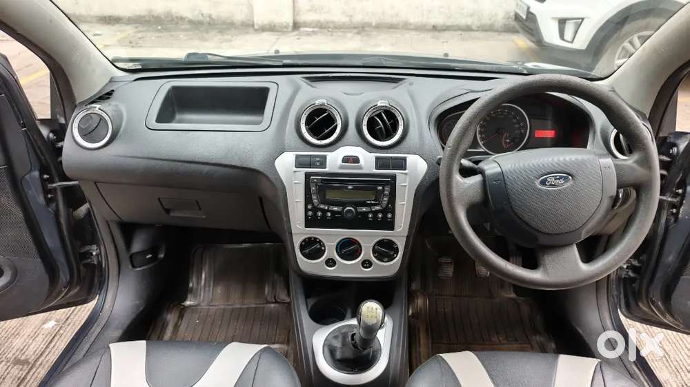 Ford Figo 1.2 Zxi 2013