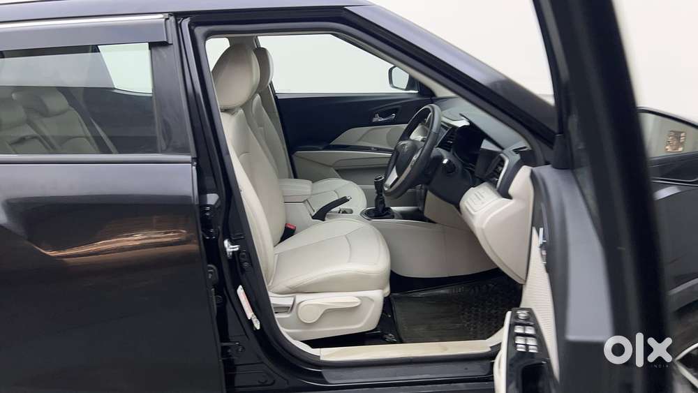 Mahindra Xuv300 W8 Option Diesel, 2022, Diesel