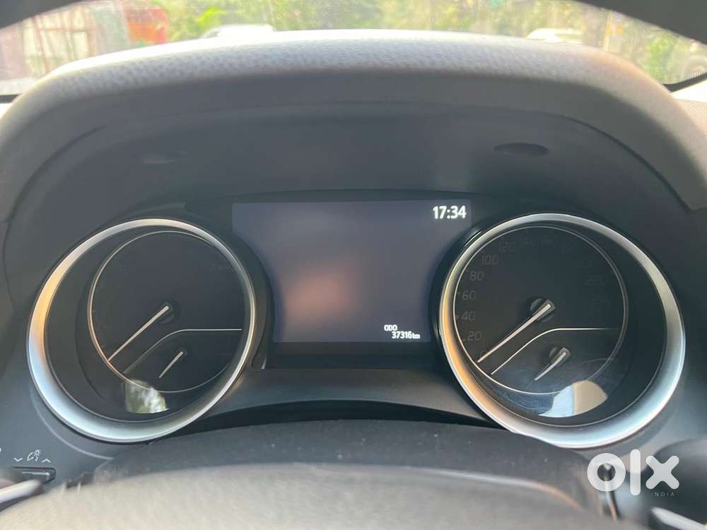 Toyota Camry Hybrid, 2024, Petrol