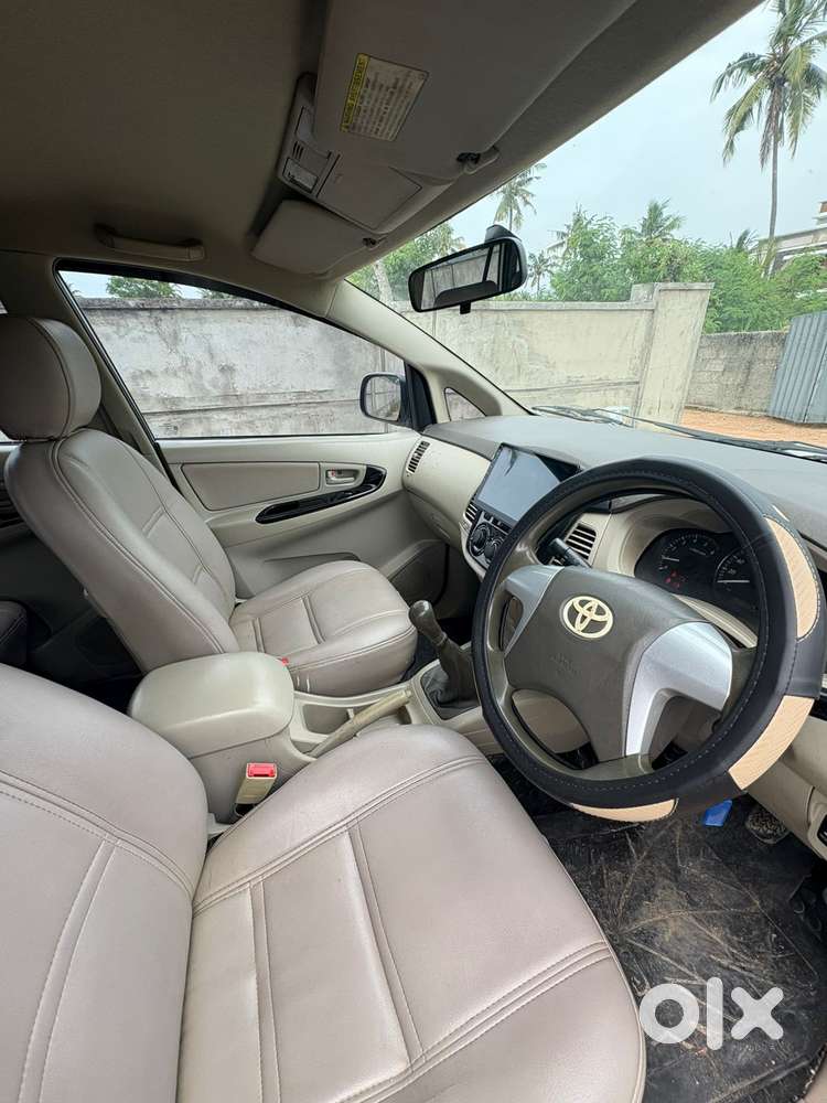 Toyota Innova 2.5 G (diesel) 8 Seater, 2014, Diesel