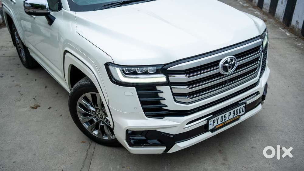 Toyota Land Cruiser 3.3 Zx Diesel, 2023, Diesel