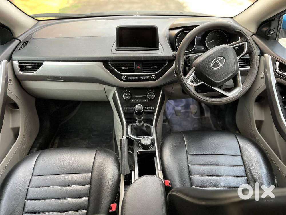 Tata Nexon 1.2 Revotron Xz Plus, 2017, Petrol