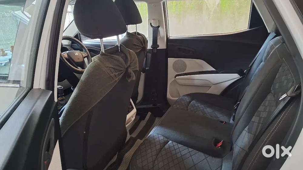 Mahindra Xuv 3xo Base Model 2024(doctor Used Car)