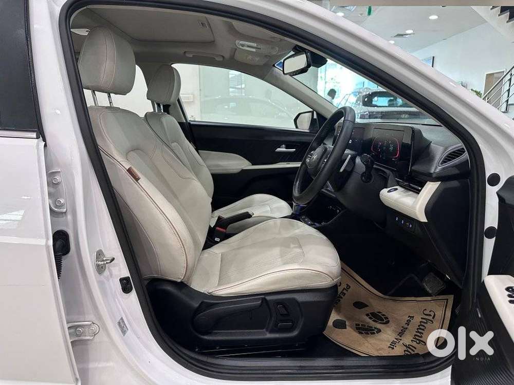 Hyundai Verna 1.5 Sx (o) Ivt, 2023, Petrol
