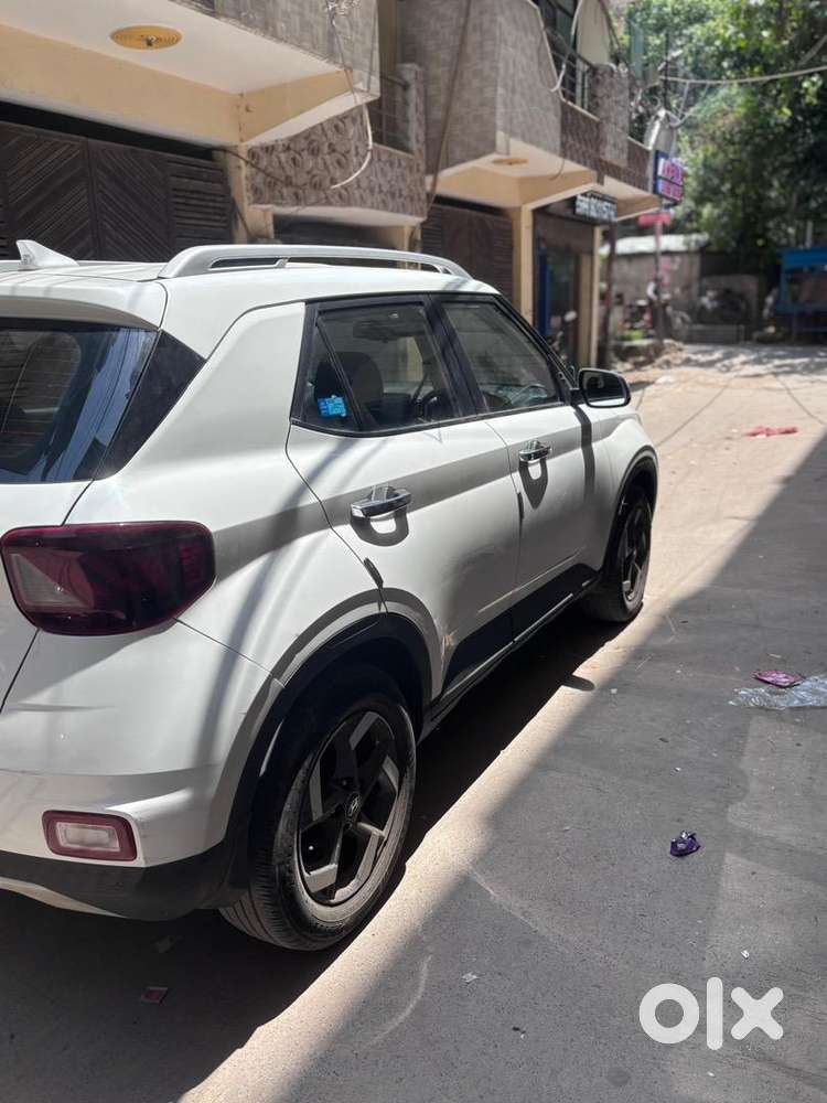 Hyundai Petrol Car 2019