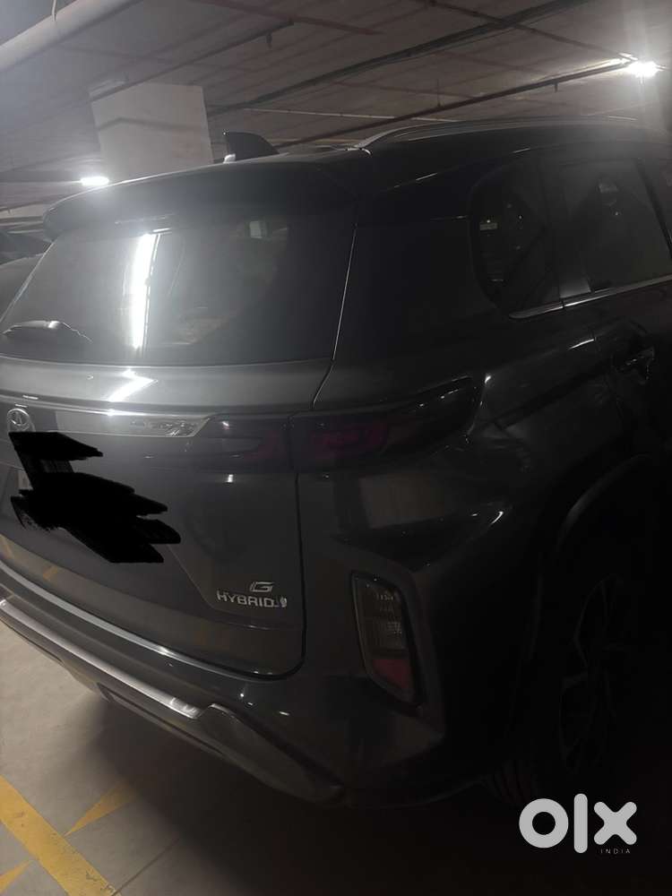 Toyota Urban Cruiser 2023 G Hybrid Hyryder With Strong Mileage 25 Kms