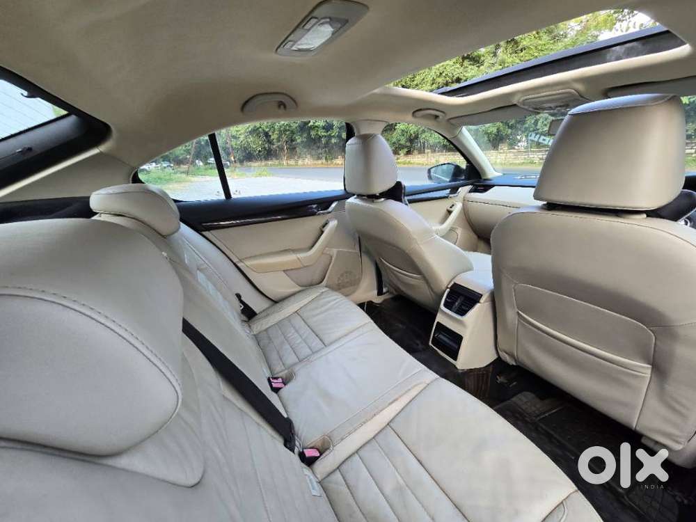 Skoda Octavia 2.0 Elegance Tdi Cr At, 2014, Diesel
