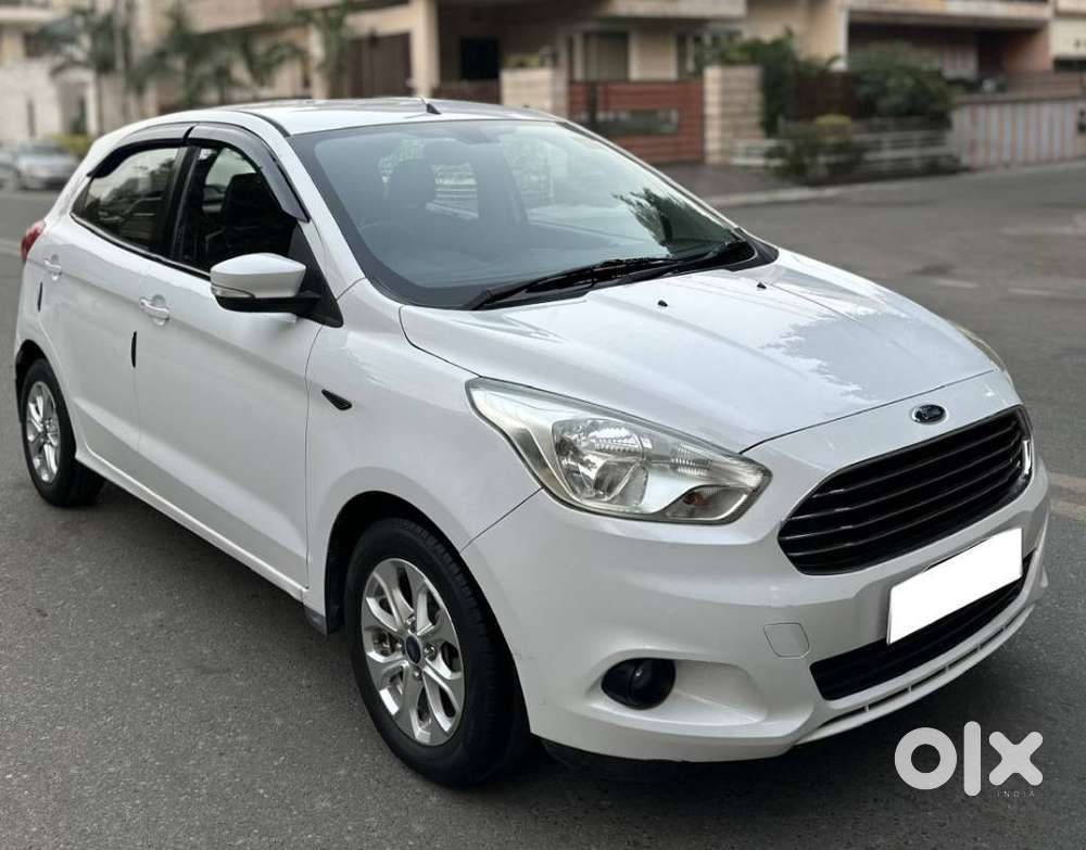 Ford Figo Petrol Titanium, 2017, Petrol