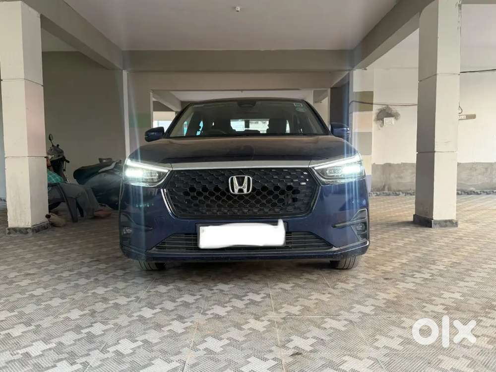 Honda Amaze 2025 Petrol Well Maintained