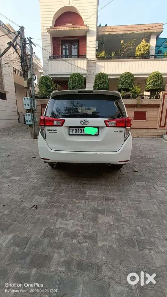 Innova Crysta