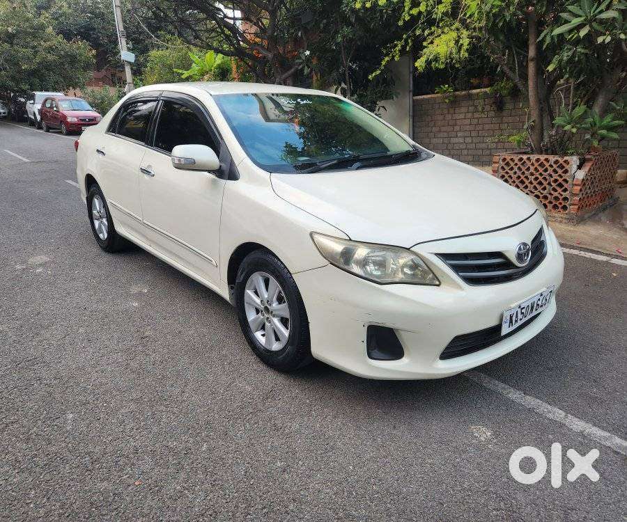 Toyota Corolla Altis 2010-2013 Aero D 4d J, 2012, Diesel