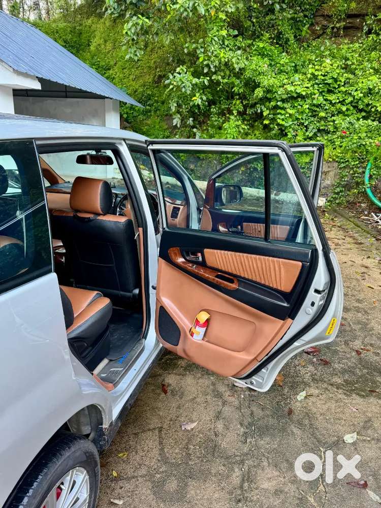 Toyota Innova 2.5 V 2009