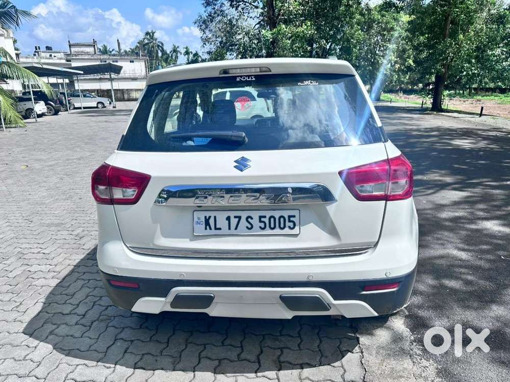 Dr Driven Maruti Suzuki Brezza 2018 Diesel Automatic Well Maintained