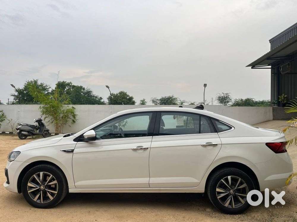 Skoda Slavia Style 1.5 Tsi Dsg Dual Tone, 2024, Petrol