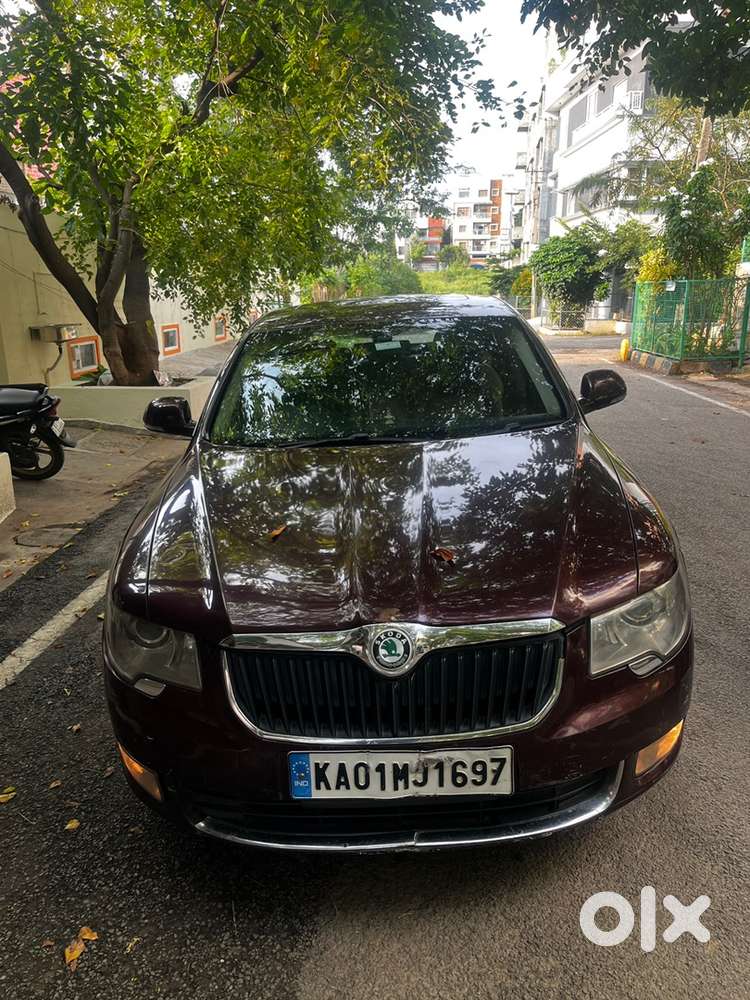 Skoda Superb Elegance 2012