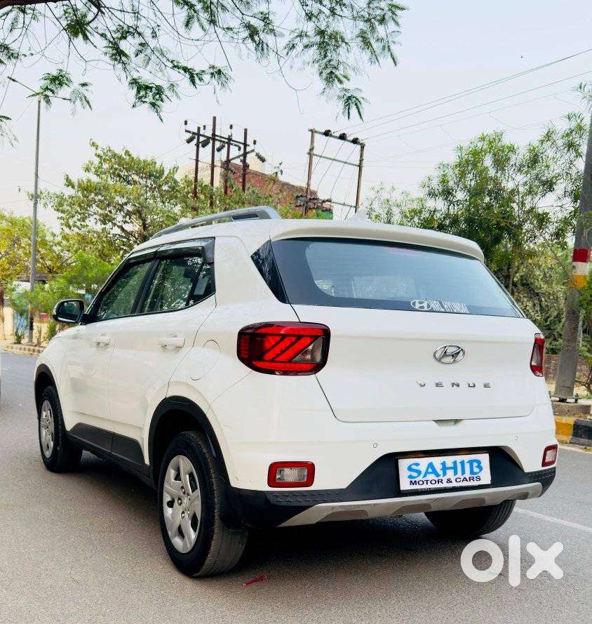 Hyundai Venue S Plus Mt 1.2 Kappa, 2022, Petrol
