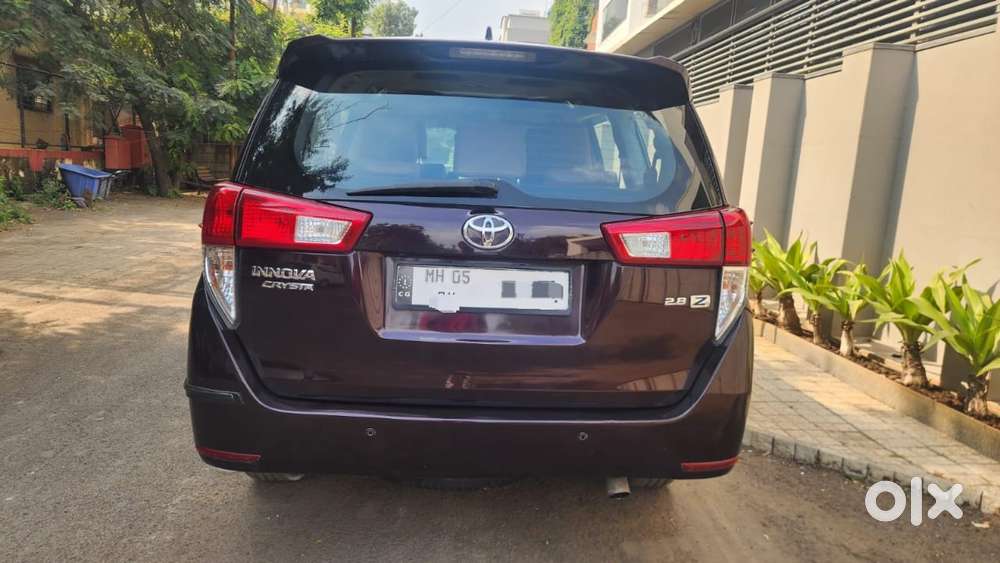 Toyota Innova Crysta 2.8z Automatic, 2016, Diesel