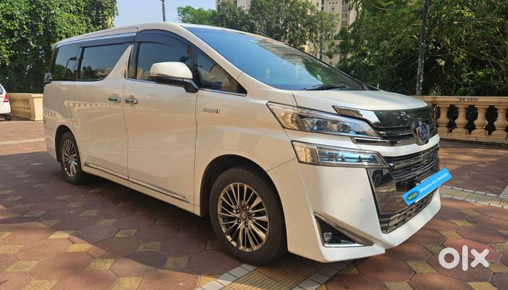Toyota Vellfire Vip – Executive Lounge, 2022, Petrol