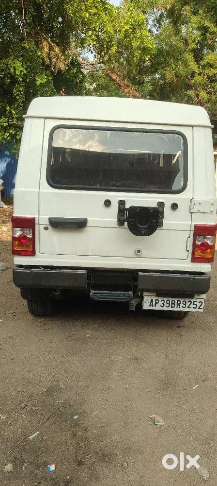 Bolero 7 Seater Good Condition  4 Seal Tyres Insurance No