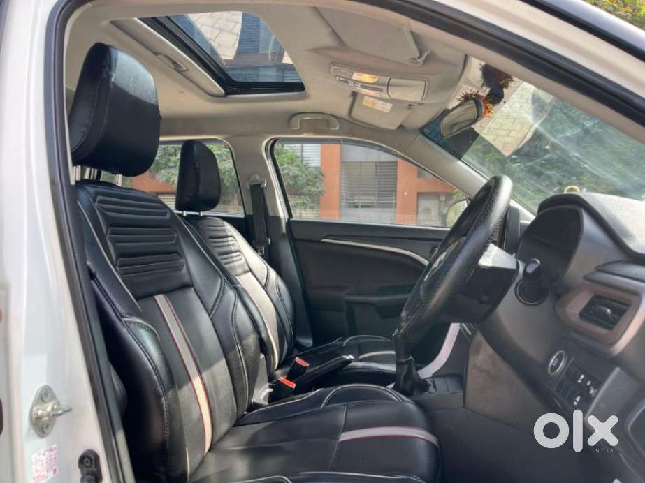 Maruti Suzuki Brezza 1.5 Zxi Smart Hybrid, 2023, Petrol