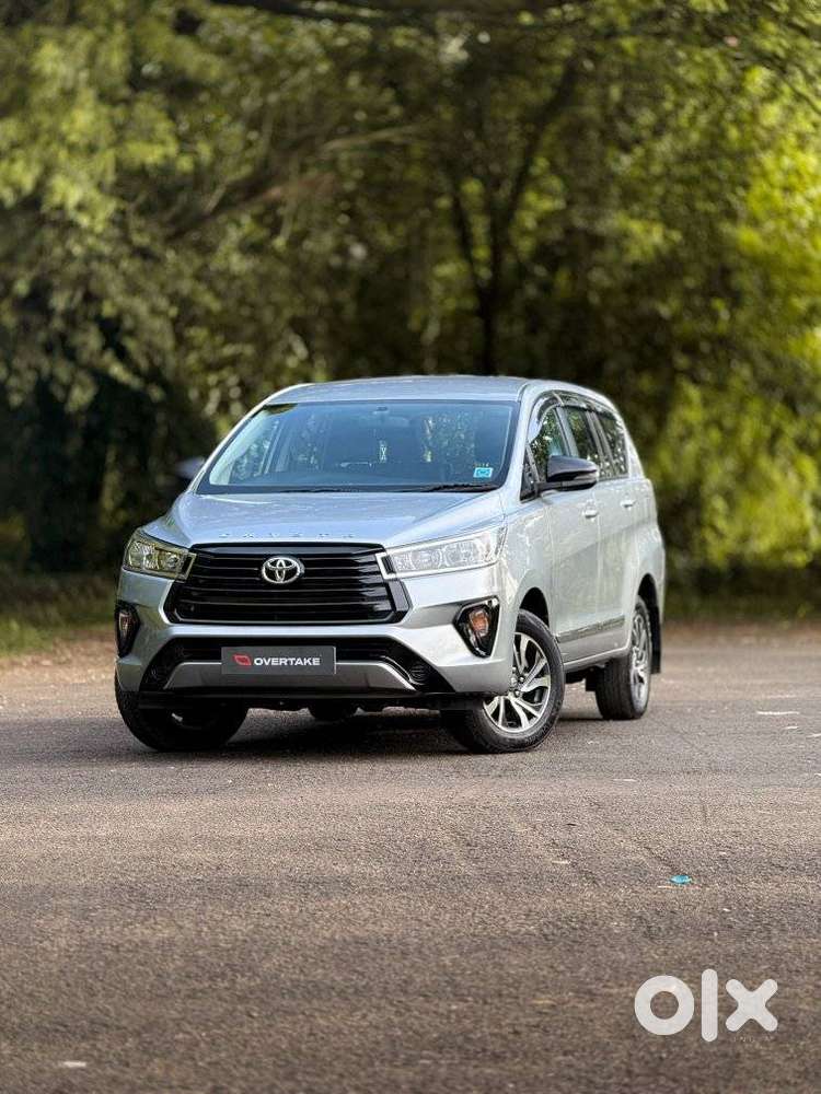 Toyota Innova Crysta 2.4 G Mt, 2022, Diesel