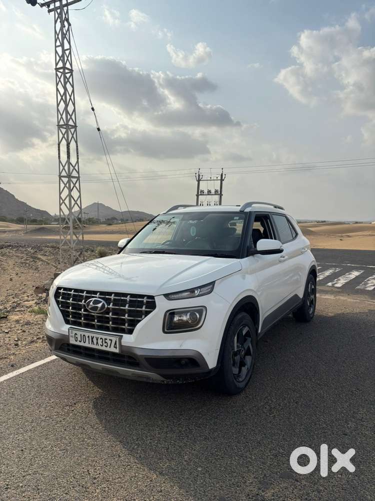 Hyundai Venue Petrol 2019