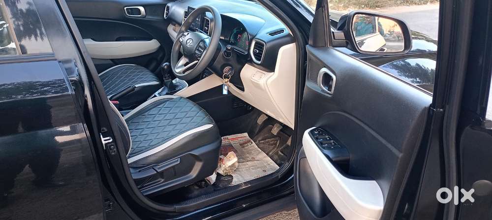 Hyundai Venue 1.2 S (o), 2024, Petrol