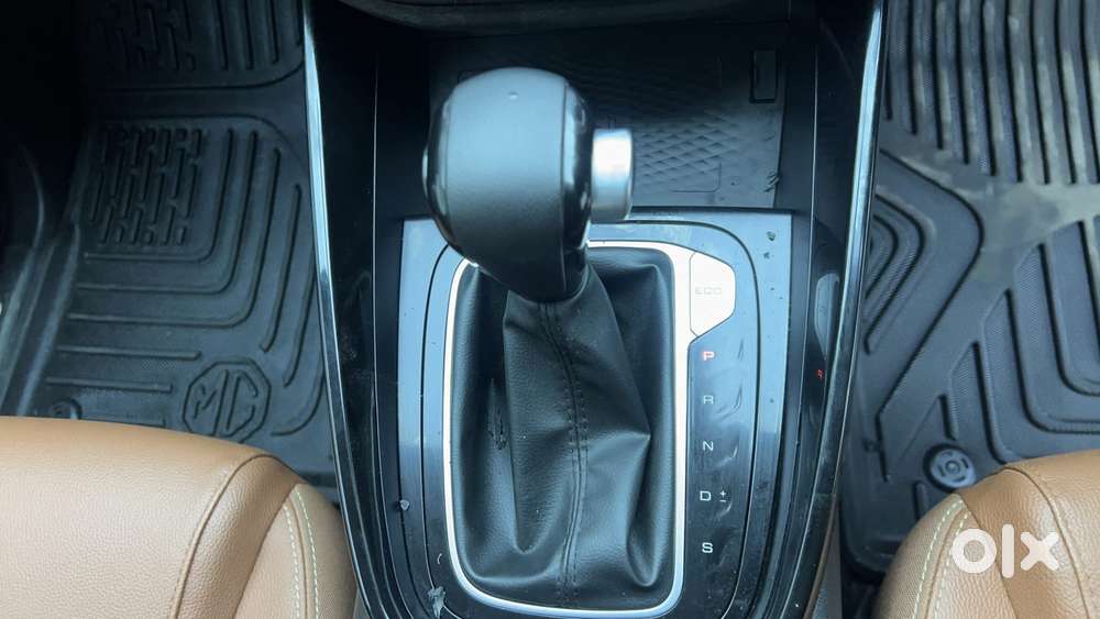 Mg Hector Plus 1.5 Sharp Turbo Cvt 6 Str, 2022, Petrol