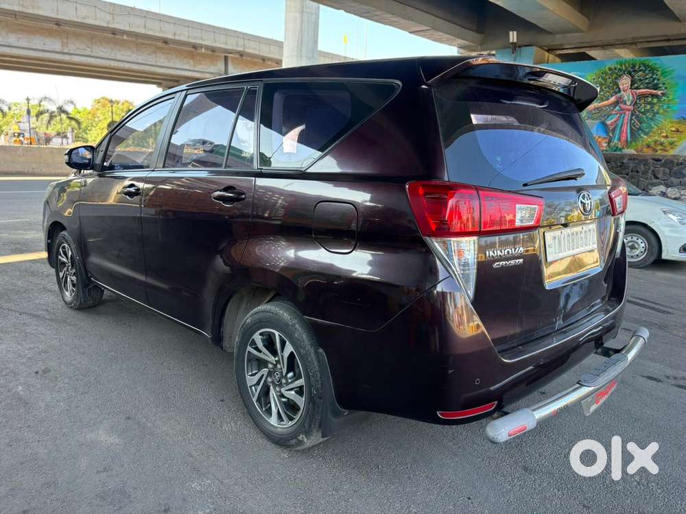 Toyota Innova Crysta 2.4 G Plus Mt 8 Str, 2021, Diesel