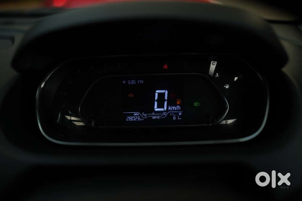 Tata Tiago, 2022, Petrol