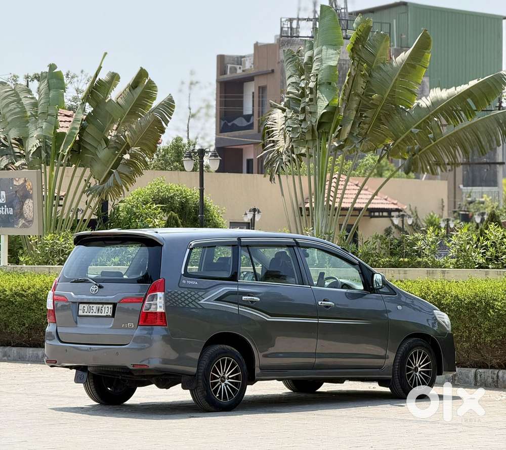 Toyota Innova 2.5 G (diesel) 8 Seater Bs Iv, 2016, Diesel