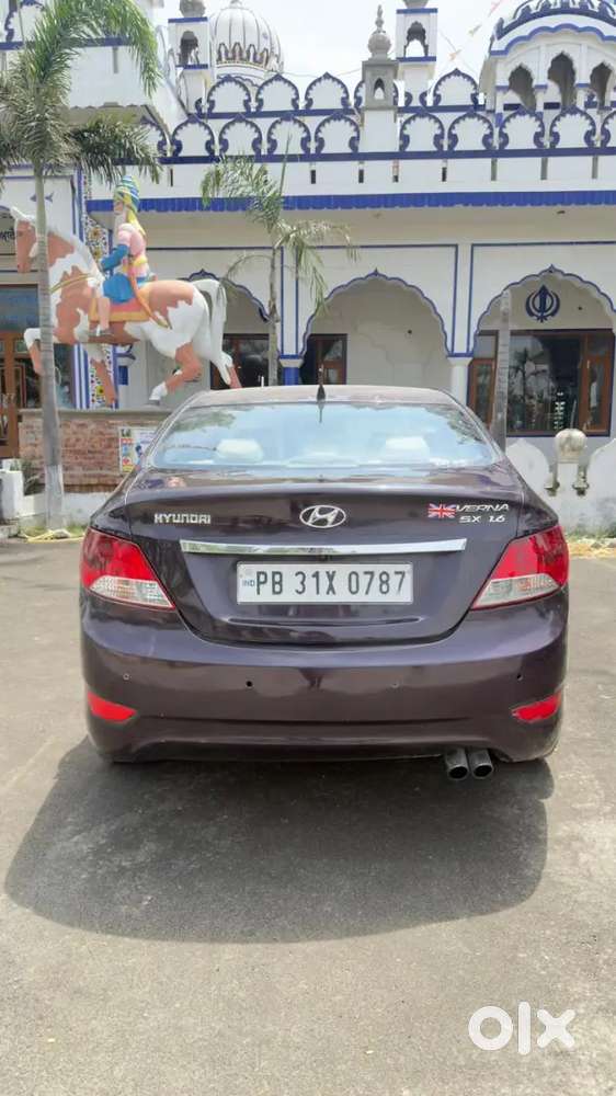 Verna Top Model 2012 Push Button Start ( 6 Airbag )