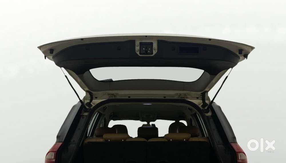 Mahindra Xuv500 W7, 2020, Diesel